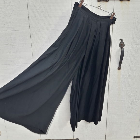 Vintage Gaucho Pants Flared Skirt Pants Wide Leg Rayon Pleated Flowy Scarf pant - Picture 13 of 15